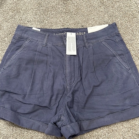 American Eagle Corduroy Mom Short - Picture 1 of 3